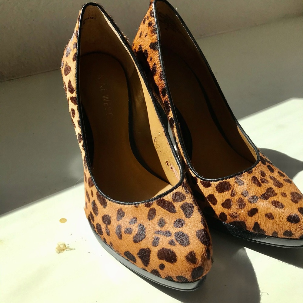 Pumps - Picture 2 of 7